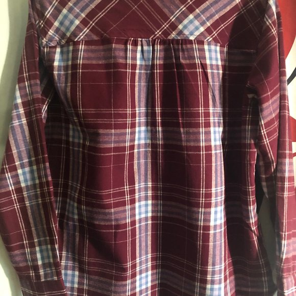 Time and Tru Women size S (4-6) Colorblock Maroon Long Sleeves Shirt - Picture 3 of 5